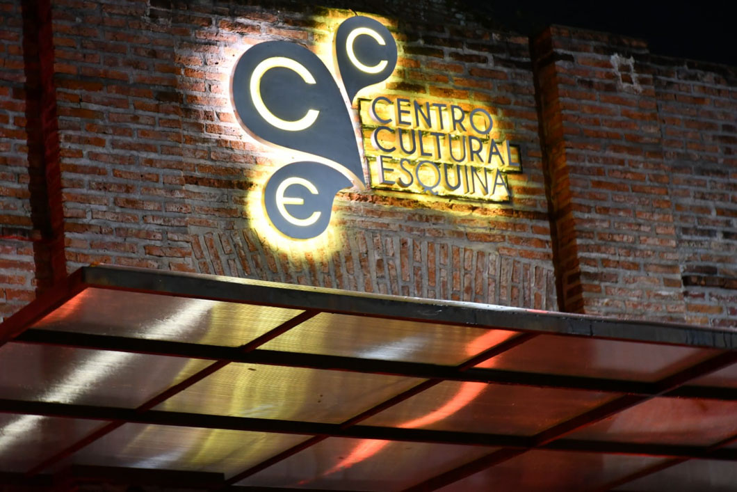 Centro Cultural Esquina 4